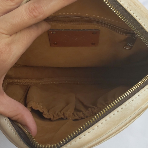 Patricia Nash Canteen Crossbody Leather Purse - Picture 4 of 9